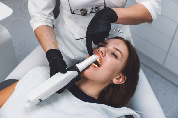 Best Urgent Tooth Repair  in Miami Gardens, FL